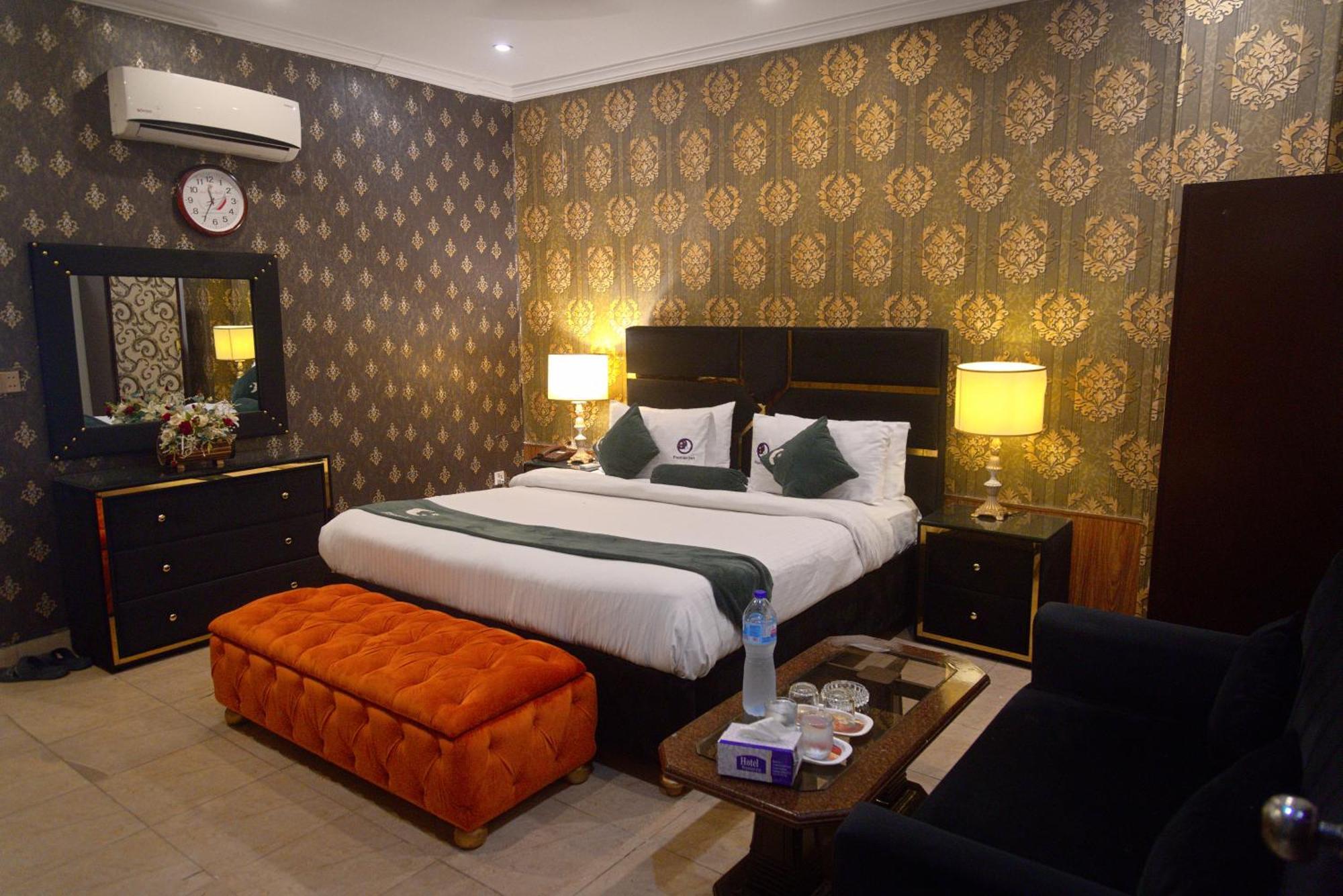 Premier Inn Johar Town Lahaur Zewnętrze zdjęcie