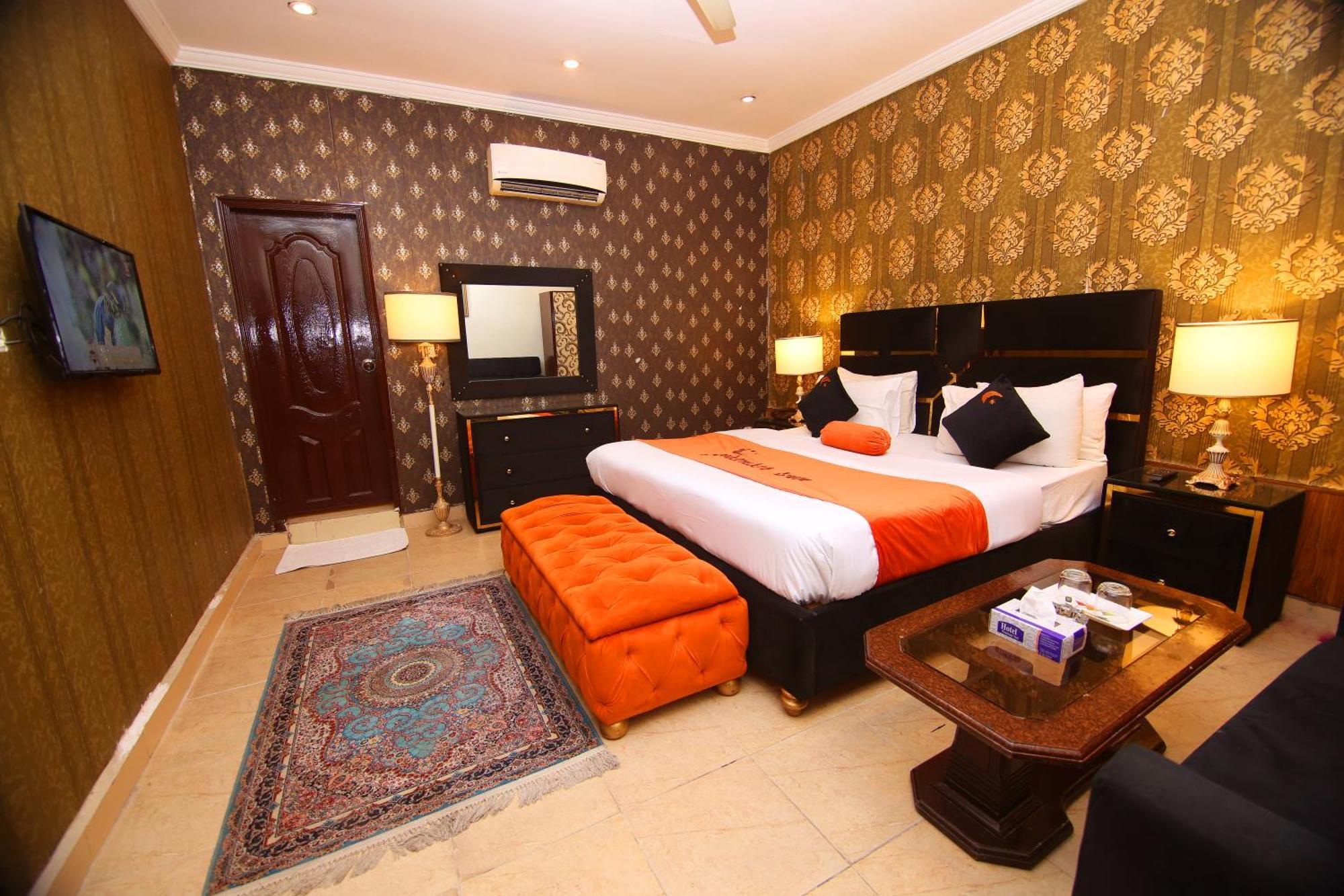 Premier Inn Johar Town Lahaur Zewnętrze zdjęcie